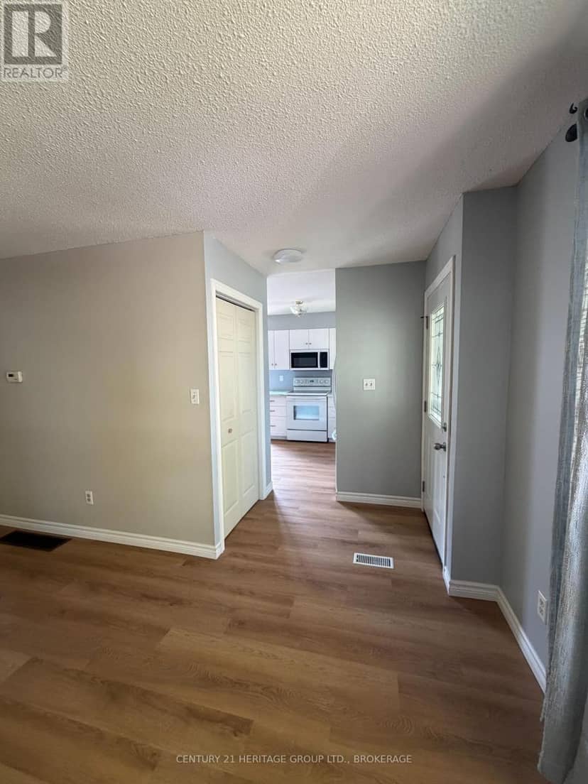 150 Dauphin Avenue, Kingston, photo 8