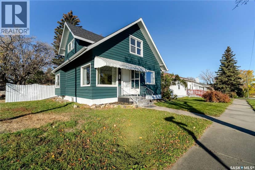 1302 1st AVENUE NW, Moose Jaw, photo 2