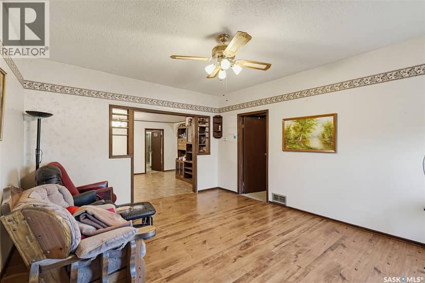 213 Main Street — photo 4 of 40