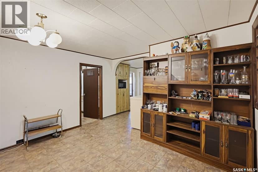 213 Main Street — photo 7 of 40