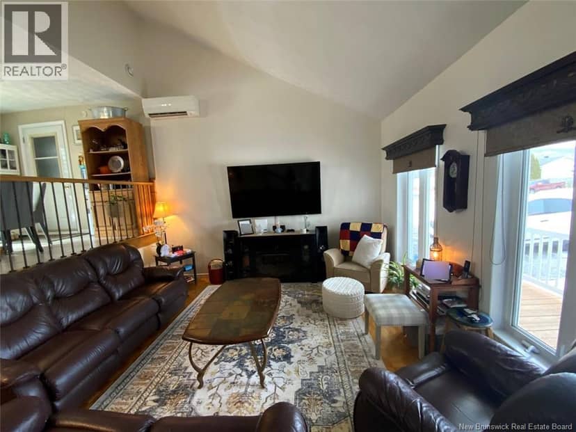 19 Belisle Avenue — photo 2 of 15