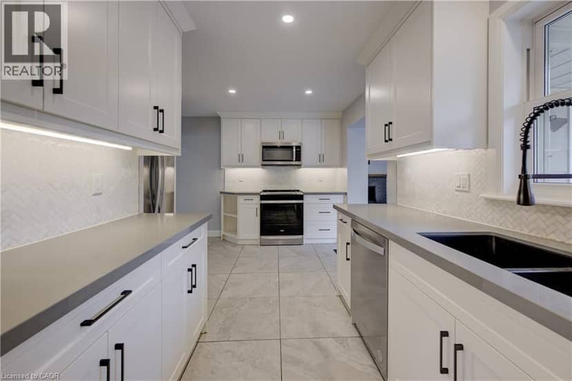 244 ROYAL Street, Waterloo, photo 8