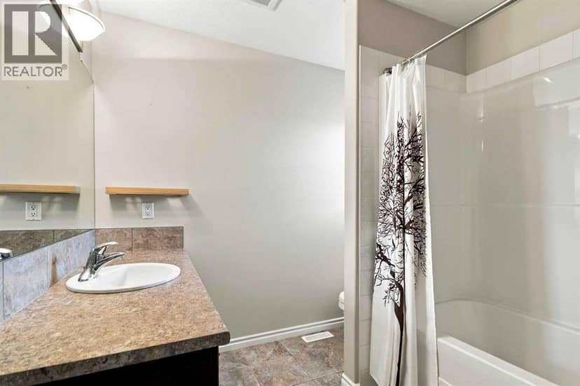 132 Fireweed Crescent — photo 24 of 38