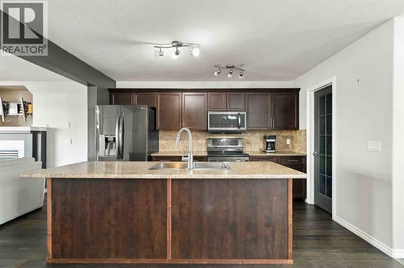 132 Fireweed Crescent — photo 11 of 38