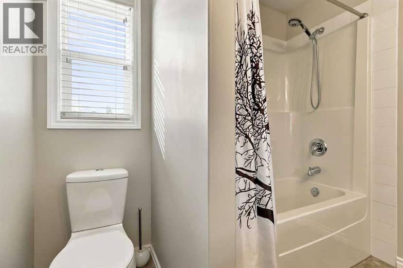 132 Fireweed Crescent — photo 25 of 38