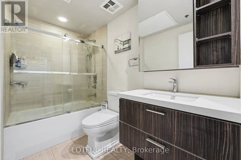544 - 340 McLeod Street — photo 19 of 21