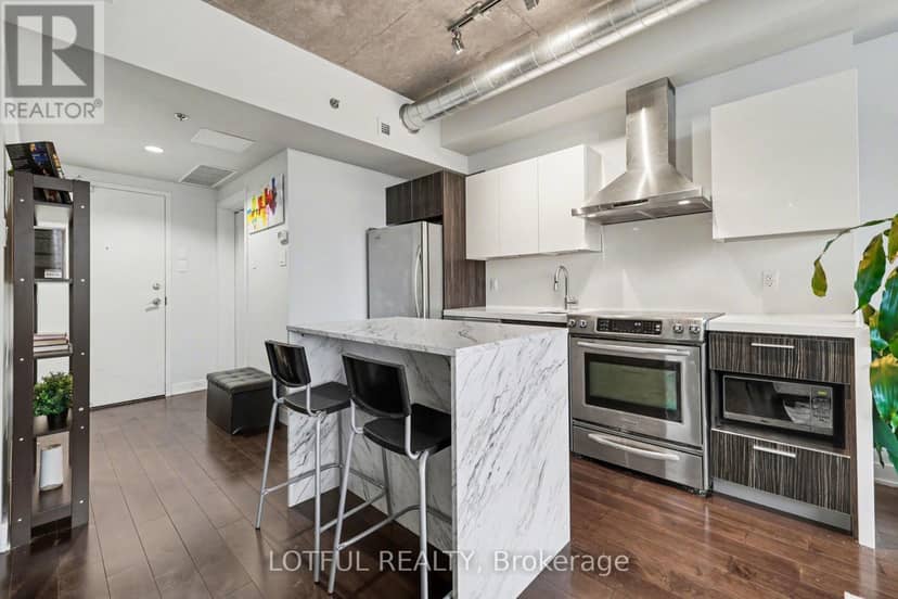 544 - 340 McLeod Street — photo 9 of 21