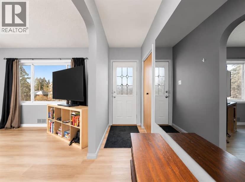 311 33 Avenue NE, Calgary, photo 7