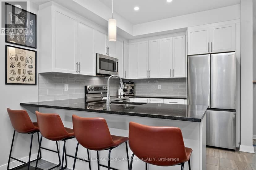 1016 Kijik Crescent — photo 14 of 40