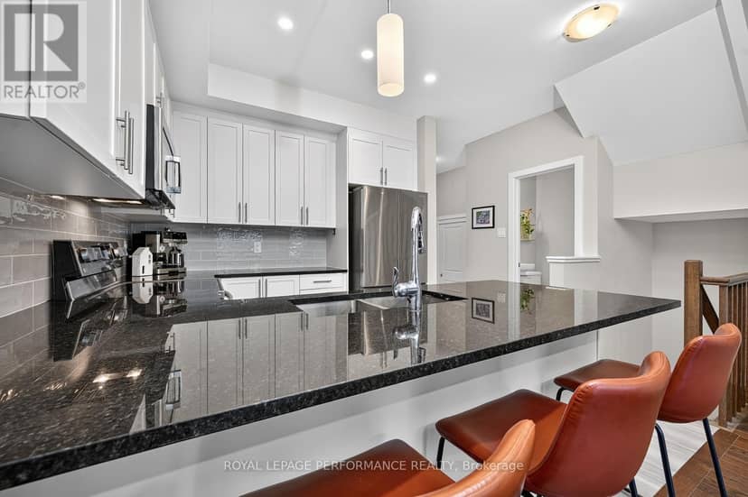 1016 Kijik Crescent — photo 16 of 40