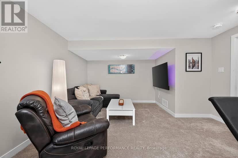1016 Kijik Crescent — photo 31 of 40