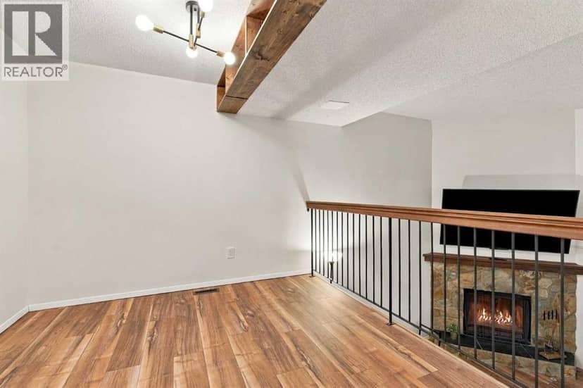 69 Glamis Gardens SW — photo 16 of 40