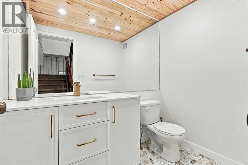 69 Glamis Gardens SW — photo 28 of 40