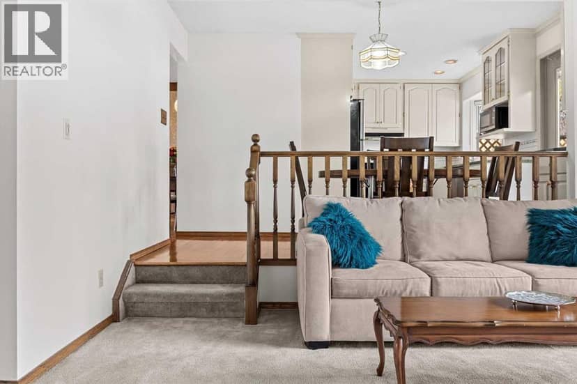 6268 Silver Springs Hill NW, Calgary, photo 3