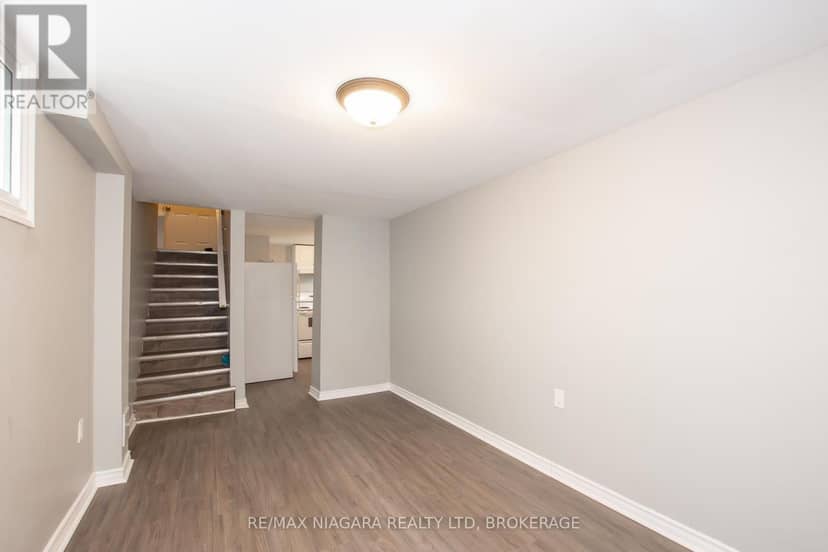 4 Manchester Avenue — photo 10 of 22