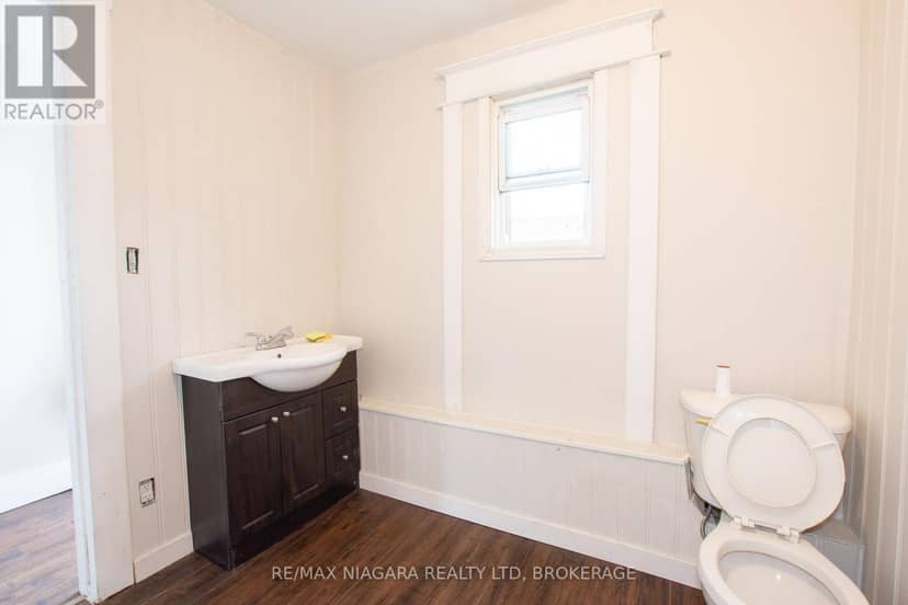 4 Manchester Avenue, St. Catharines, photo 7