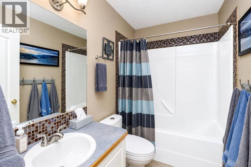 8 Daines Avenue — photo 16 of 40