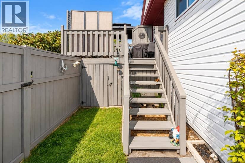 8 Daines Avenue — photo 32 of 40