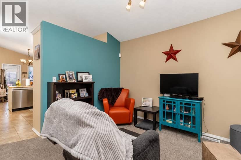 8 Daines Avenue, Red Deer, photo 7