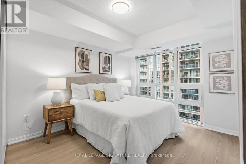 1309 - 65 East Liberty Street — photo 14 of 33