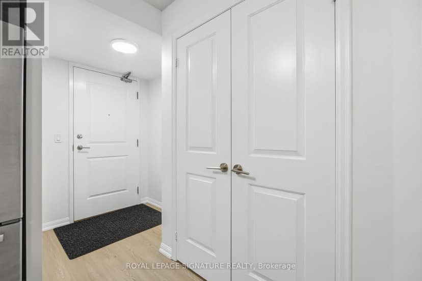 1309 - 65 East Liberty Street — photo 27 of 33