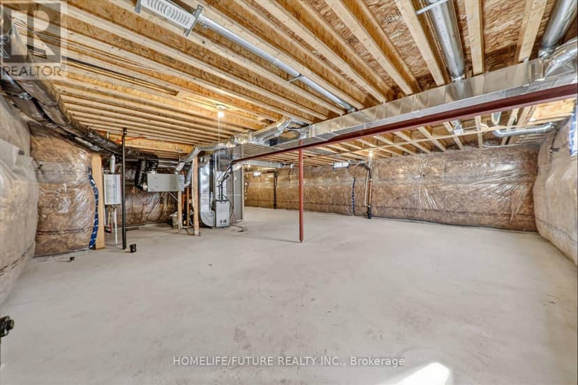 2548 Bandsman Crescent — photo 35 of 37