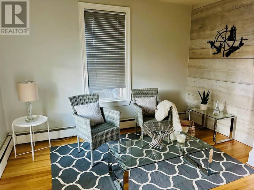 2079 & 2081 Poplar Street — photo 1 of 40
