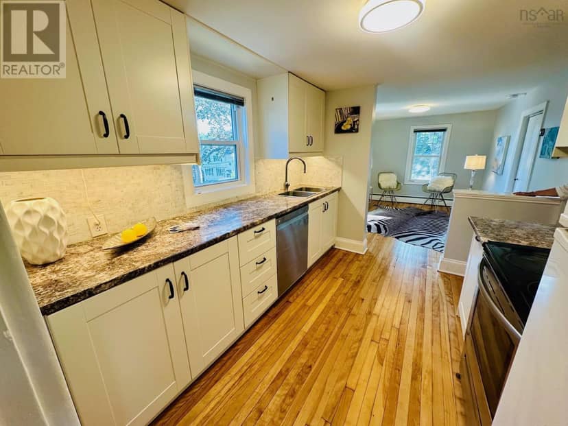 2079 & 2081 Poplar Street — photo 10 of 40