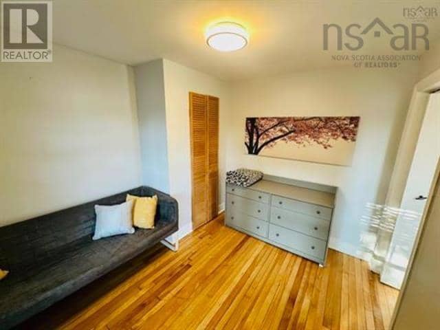 2079 & 2081 Poplar Street — photo 21 of 26