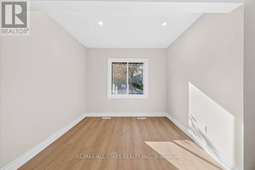 230 Bayview Avenue — photo 19 of 40