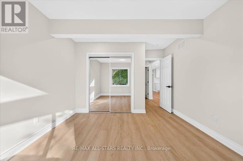230 Bayview Avenue — photo 31 of 40
