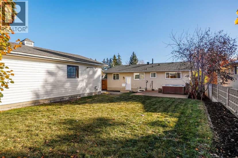 907 Canfield Crescent SW — photo 38 of 40