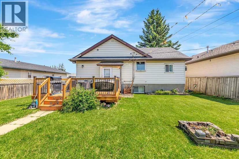 1512 49 Avenue — photo 32 of 40