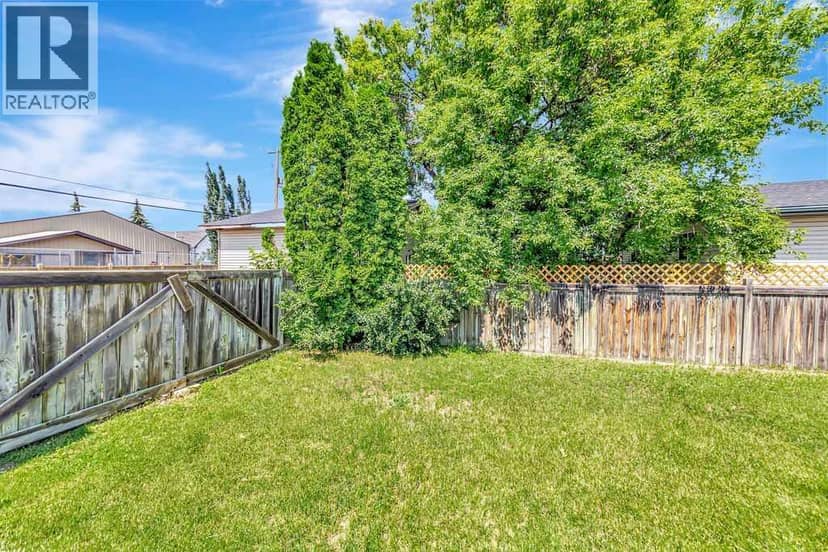 1512 49 Avenue — photo 36 of 40