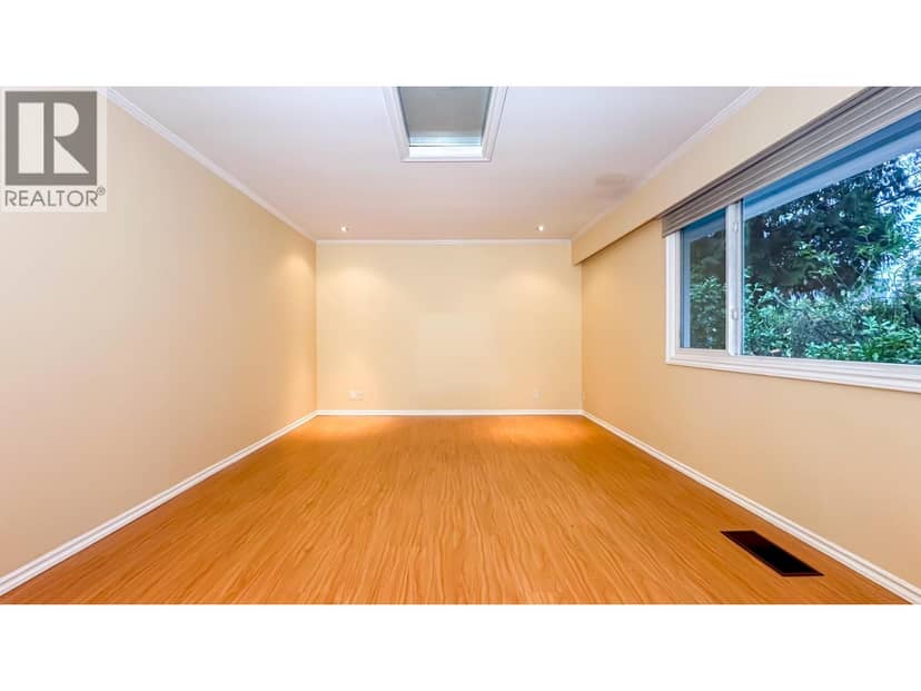 3522 SW Marine Drive — photo 14 of 40