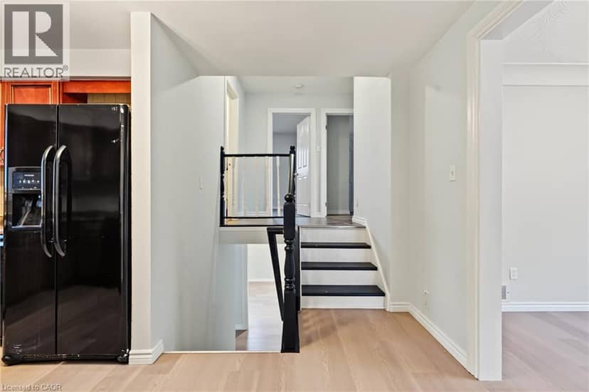 8 VALANNA Court — photo 12 of 40