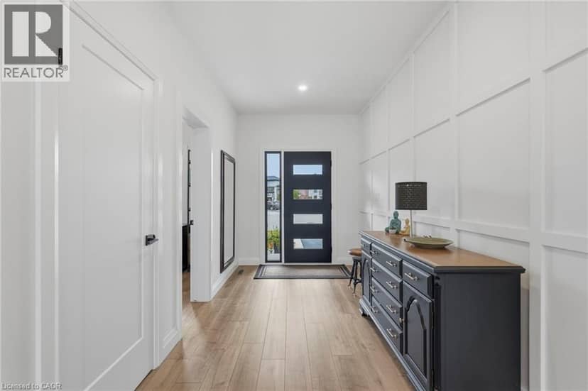 15 SAINT ANTHONY Place — photo 3 of 40