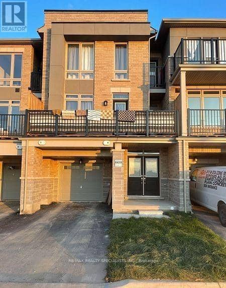 80 Donald Ficht Crescent — photo 11 of 26