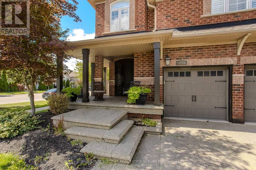 2248 Elmside Crescent — photo 26 of 32