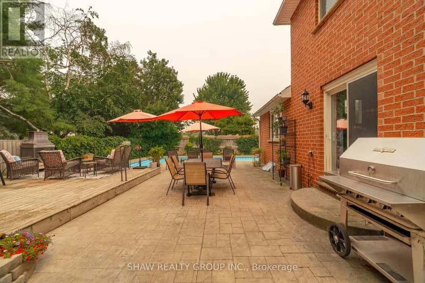79 Beaverbrook Crescent — photo 12 of 40