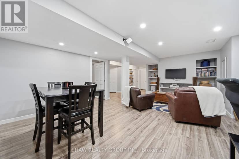 79 Beaverbrook Crescent — photo 40 of 40