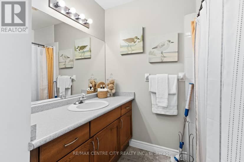 93 McTaggart Court — photo 25 of 40