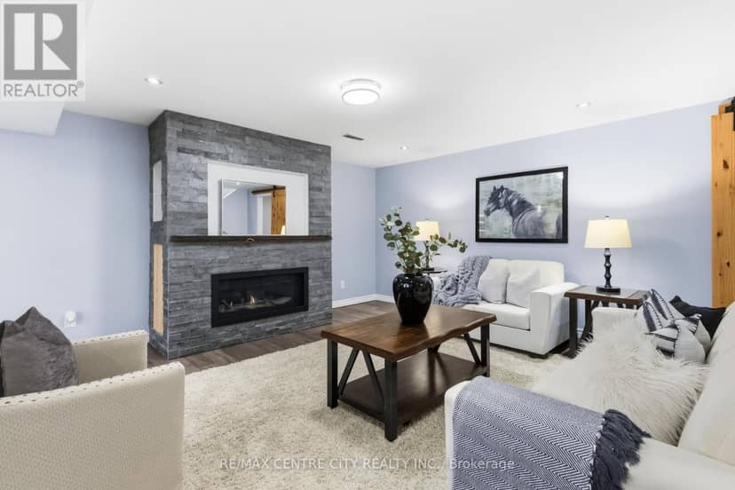 93 McTaggart Court — photo 33 of 40