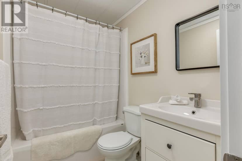 608 Macdonald Street — photo 21 of 25