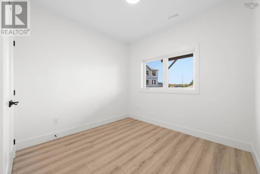 333 Higgins — photo 24 of 31