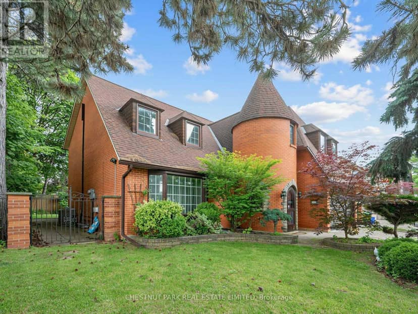 59 Chipstead Road, Toronto