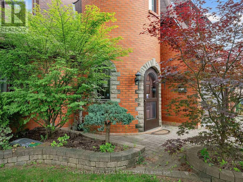 59 Chipstead Road, Toronto, photo 4