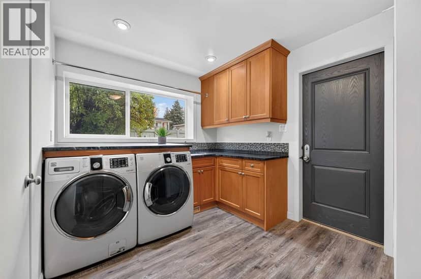 4124 19 Street NW — photo 24 of 40