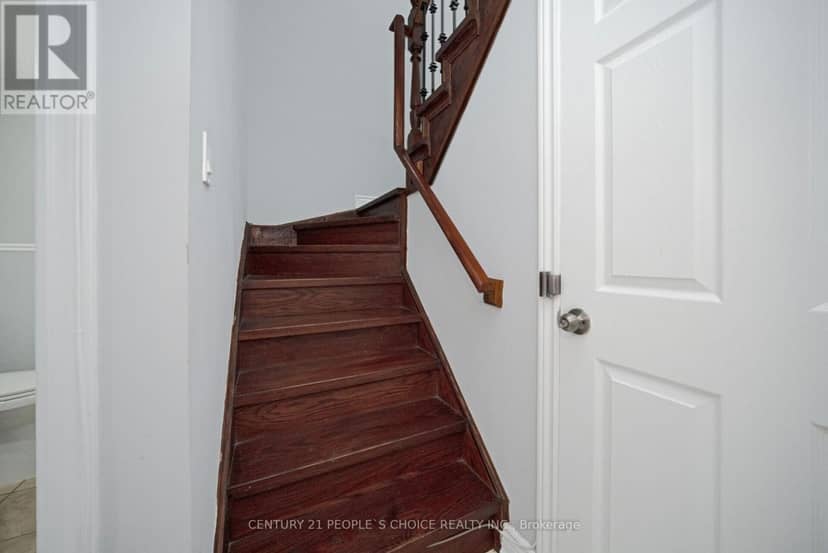 2 Checkerberry Crescent — photo 16 of 40