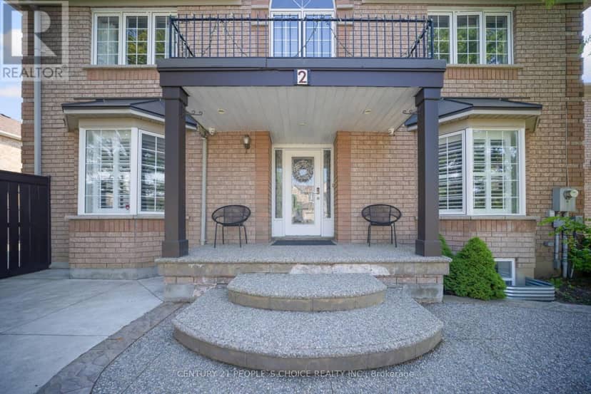 2 Checkerberry Crescent, Brampton, photo 4